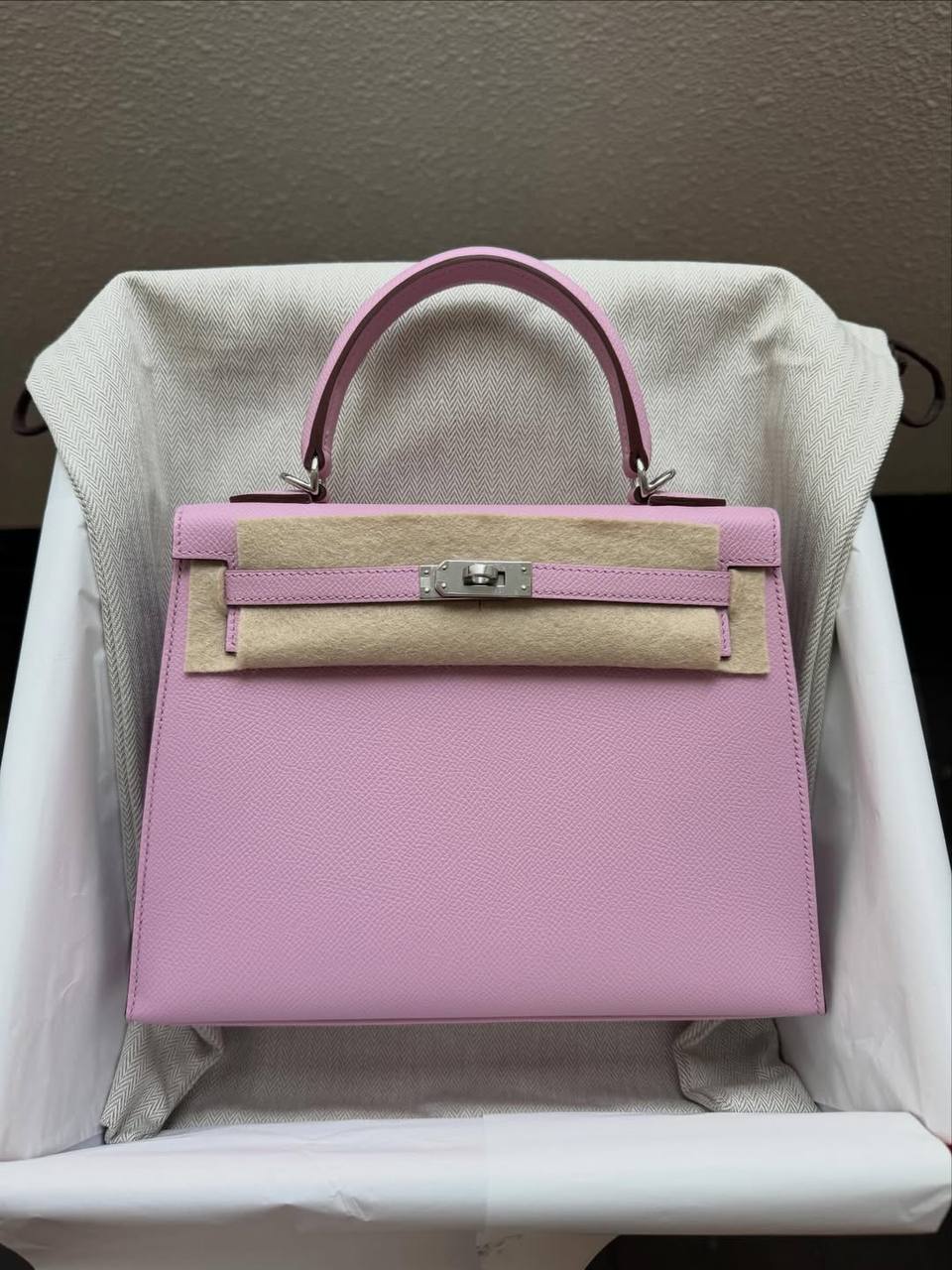 Hermes Kelly 25 черный GHW